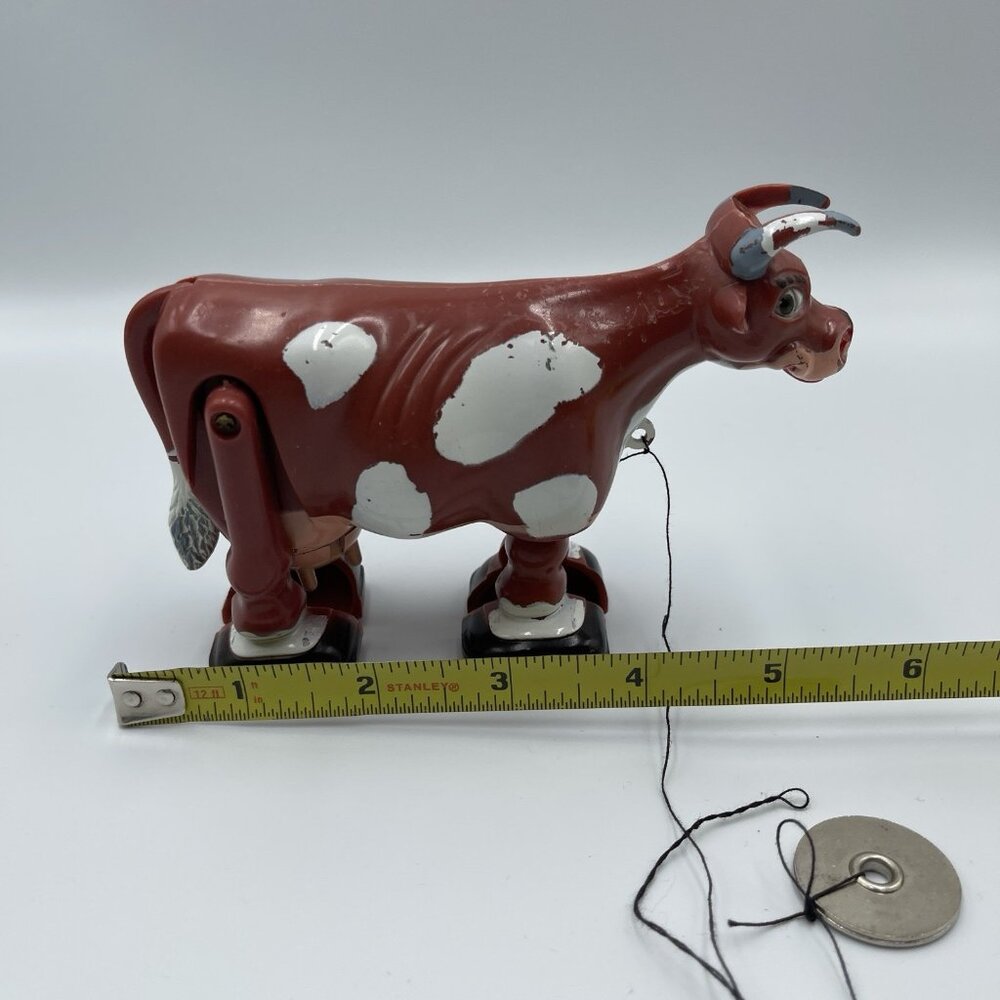 Vintage Marx Milking Cow Walk-A-Way Toy Walking Action Works! - Picture 12 of 16